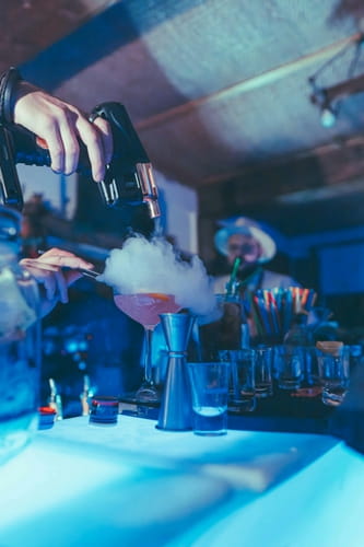 Séminaire(1) barmaid pour baby shower Lyon