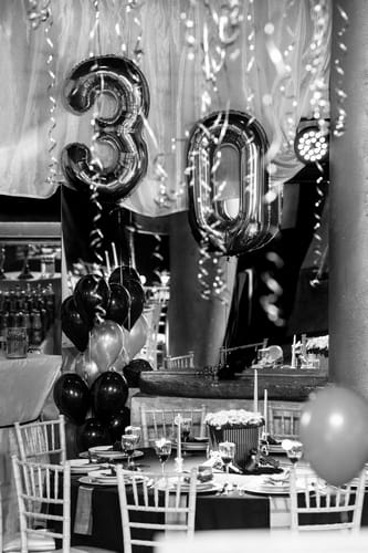 barmaid pour anniversaires(1) barmaid pour anniversaires Lyon
